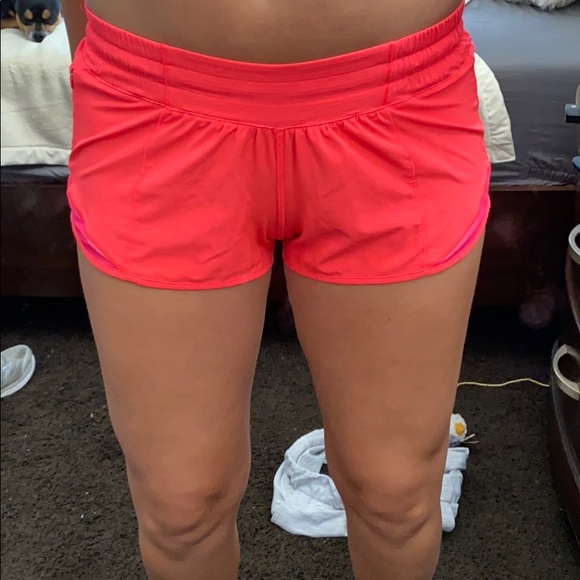 lululemon athletica Pants - Hotty Hot 2.5 Shorts - size 2